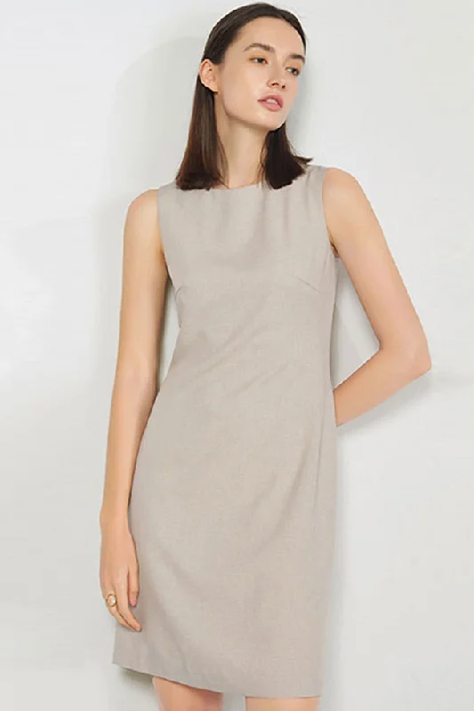 Chic Round Neck Solid Color Fitted Sleeveless Mini Dress - Khaki Elegant Floral-Print Mini Dress Chic Round Neck Solid Color Fitted Sleeveless Mini Dress - Khaki Elegant Floral-Print Mini Dress