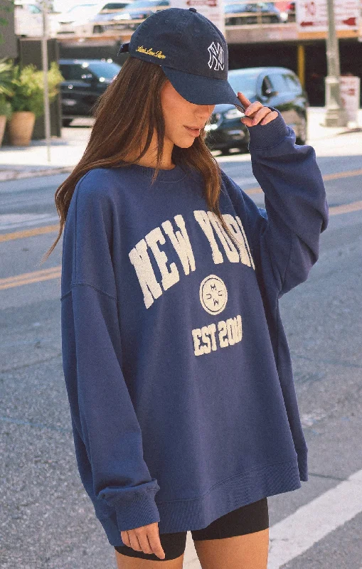 Steve Sweatshirt ~ New York Graphic Hoodie with Front Slit Layering Stylish